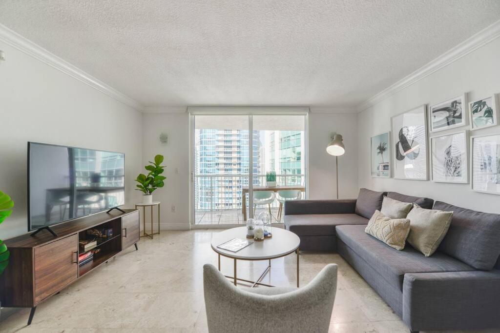 Centric Modern 40Thfloor Brickell Condo Free Parking By Palermo Home 마이애미 외부 사진